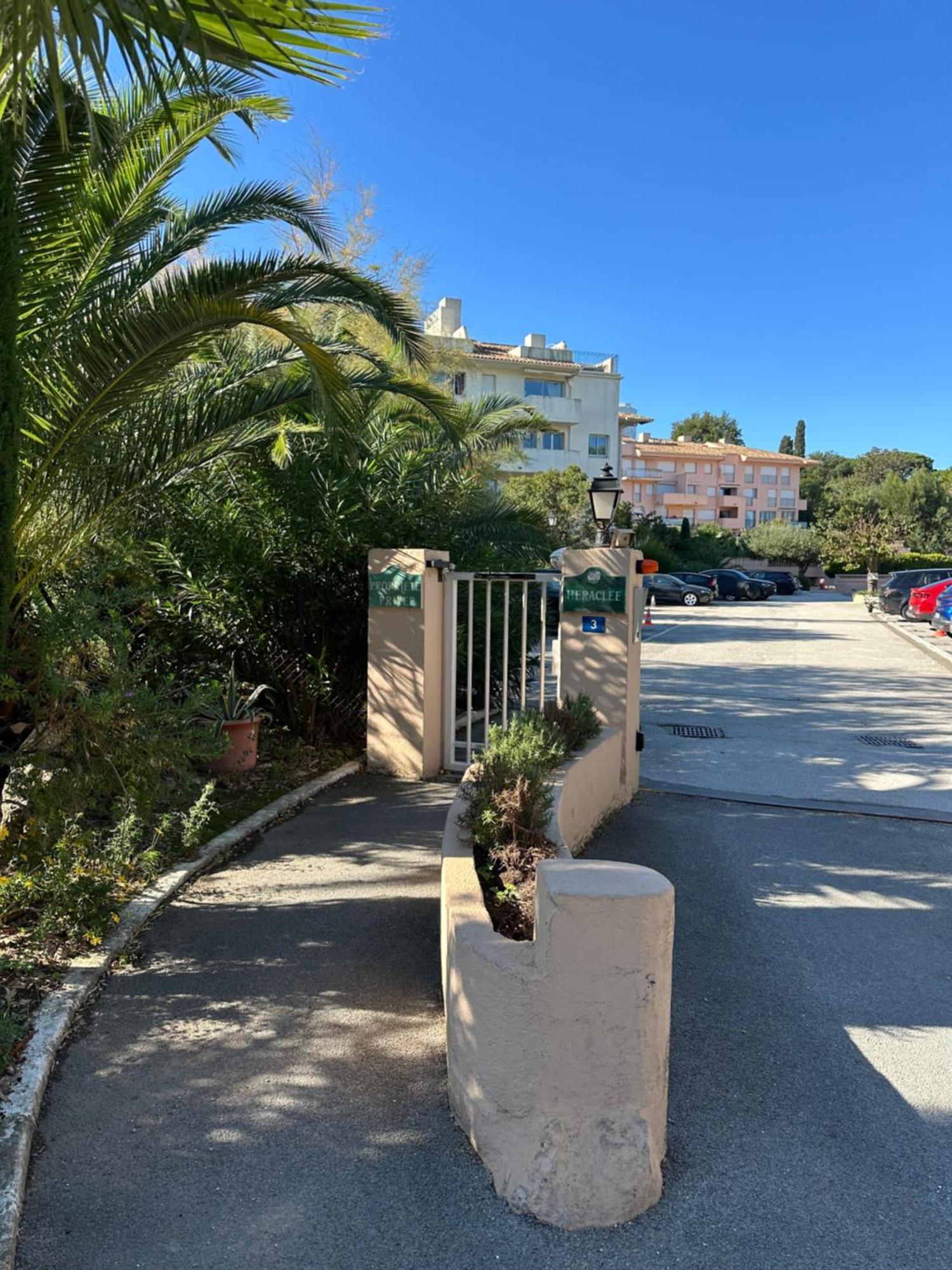 Saint-Tropez - Studio 40 M2 Bagian luar foto