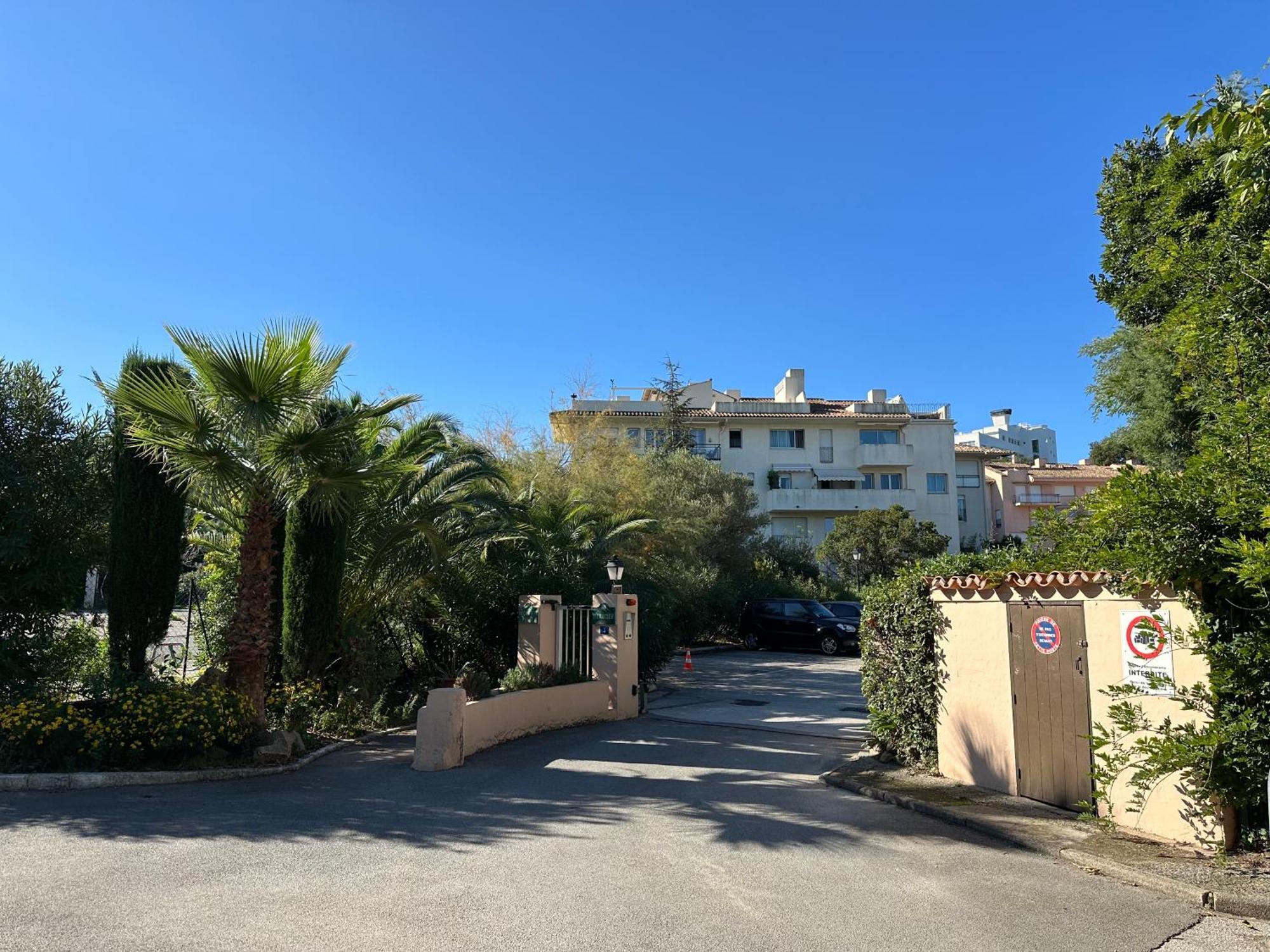 Saint-Tropez - Studio 40 M2 Bagian luar foto