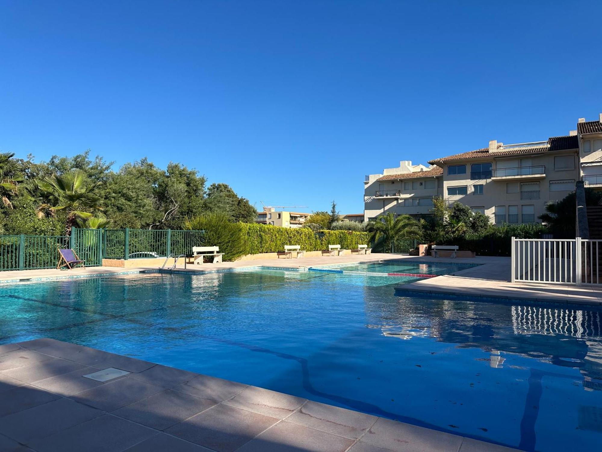 Saint-Tropez - Studio 40 M2 Bagian luar foto